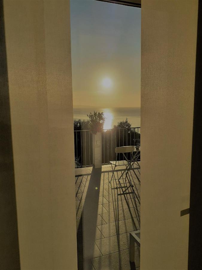 Villa Infinity ∞ Santa Teresa Di Riva Exteriör bild