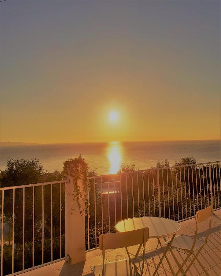 Villa Infinity ∞ Santa Teresa Di Riva Exteriör bild